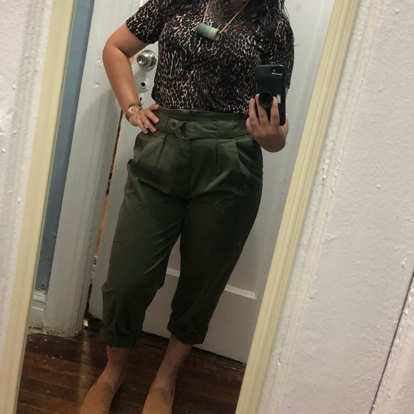 Banana republic High-Rise Tapered Cropped Pant - Picture 3 of 8